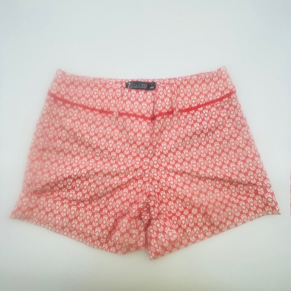 7TH Avenue Design Studio NY & Co. Salmon & White Women's Cuffed Shorts - Size 2 - Picture 1 of 14
